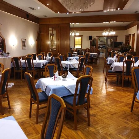 Hotel-Gasthof-Fleischerei - Zur Alten Post Schwanberg Luaran gambar