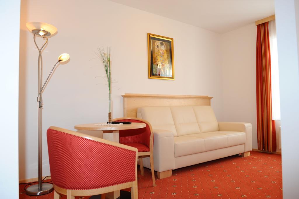 Hotel-Gasthof-Fleischerei - Zur Alten Post Schwanberg Luaran gambar