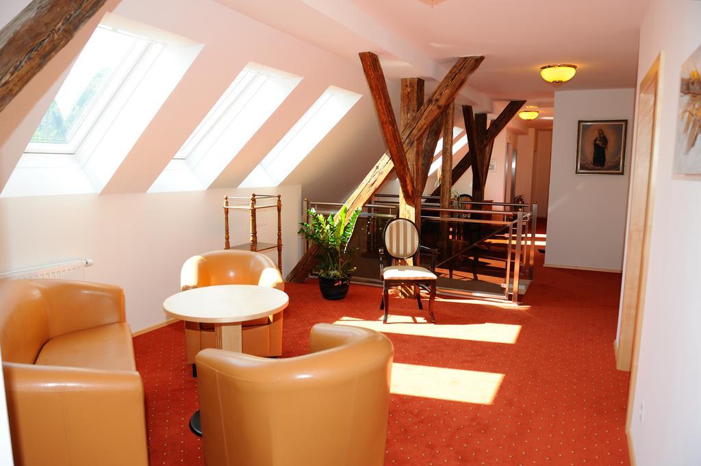 Hotel-Gasthof-Fleischerei - Zur Alten Post Schwanberg Luaran gambar